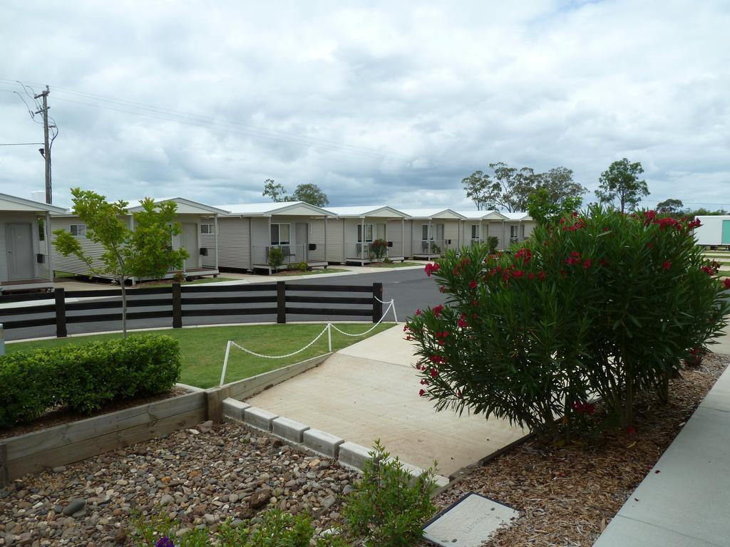 מלון Chinchilla Tourist Park מראה חיצוני תמונה